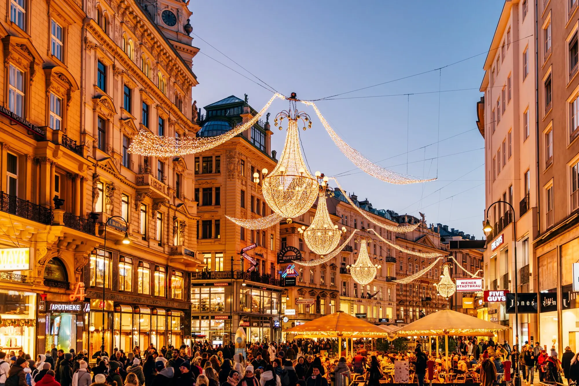 Christmas Markets on the Danube — image 1